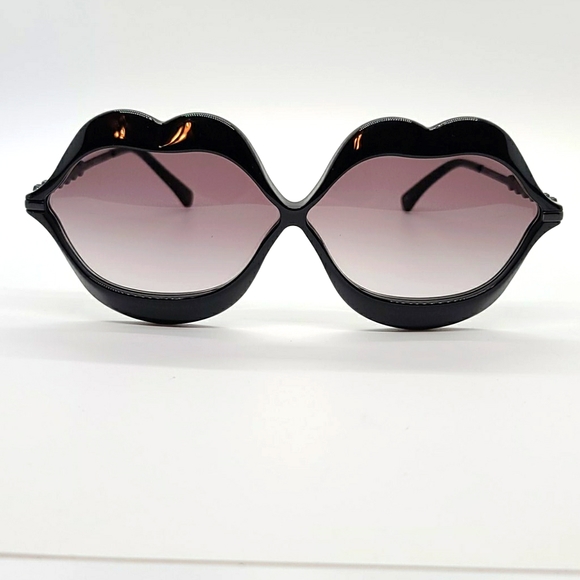 Wildfox Accessories - Wildfox Lip Service Women's Sunglasses Black